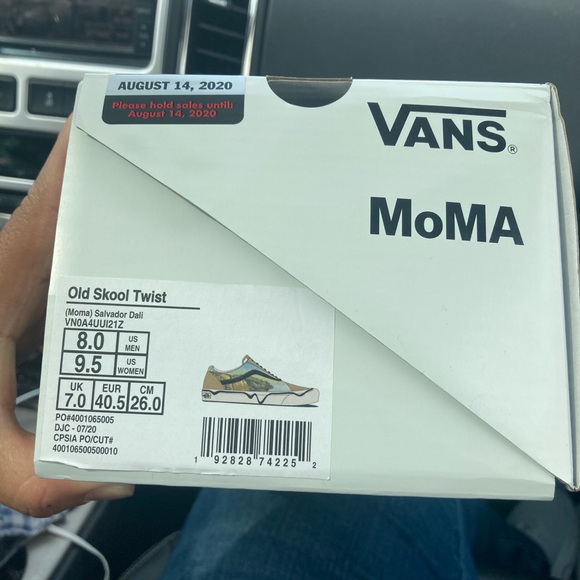 Vans x MOMA limited edition … - Picture 4 of 4